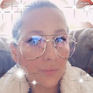 Meet your Posher, Candice